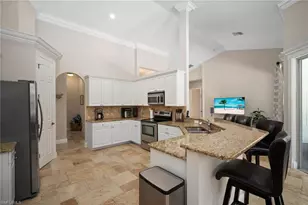 8884 Mustang Island Cir, Naples, FL 34113 - Photo 12