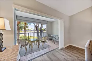 822 Gulf Pavillion Dr, Naples, FL 34108 - Photo 18