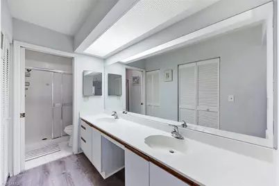 822 Gulf Pavillion Dr #202, Naples, FL 34108 - Photo 14