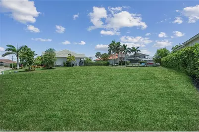 269 Bass Ct, Marco Island, FL 34145 - Photo 22