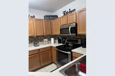 10112 Spyglass Hill Ln, Fort Myers, FL 33966 - Photo 6