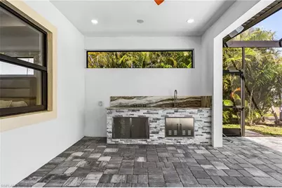 1625 NE 5th Ter, Cape Coral, FL 33909 - Photo 32