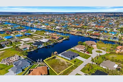 3914 SW 25th Pl, Cape Coral, FL 33914 - Photo 12