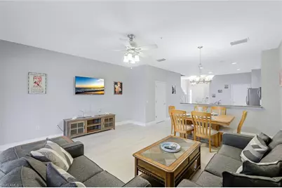 836 Hampton Cir #171, Naples, FL 34105 - Photo 6