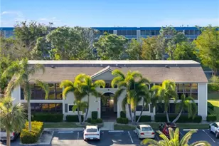 8171 S Woods Cir, Fort Myers, FL 33919 - Photo 2