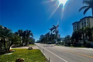 9524 Gulf Shore Dr, Naples, FL 34108 - Photo 30