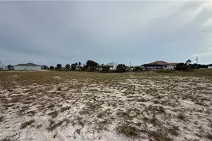 4016 NW 42nd Pl, Cape Coral, FL 33993 - Photo 8