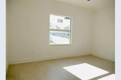 918 Eisenhower Blvd, Lehigh Acres, FL 33974 - Photo 12