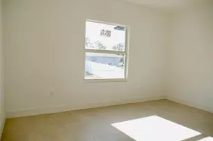 918 Eisenhower Blvd, Lehigh Acres, FL 33974 - Photo 12