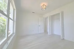 687 Grove Dr, Naples, FL 34120 - Photo 38