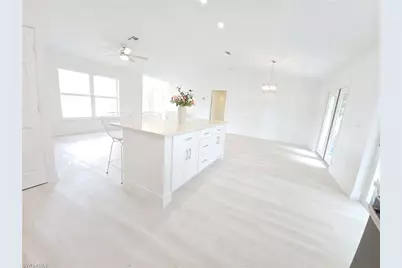 687 Grove Dr, Naples, FL 34120 - Photo 16