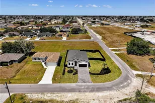 4110 E Gator Cir, Cape Coral, FL 33909 - Photo 10