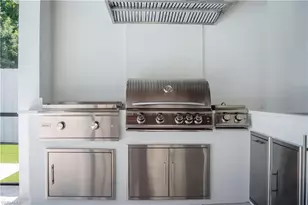 1300 Hilltop Dr, Naples, FL 34103 - Photo 38