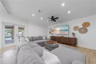 1300 Hilltop Dr, Naples, FL 34103 - Photo 14