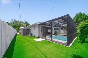 1300 Hilltop Dr, Naples, FL 34103 - Photo 40