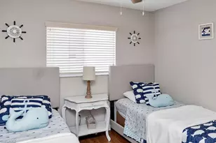 1006 SW 11th Pl, Cape Coral, FL 33991 - Photo 16