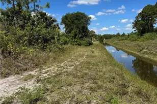 565 Aspen Ave S, Lehigh Acres, FL 33974 - Photo 14