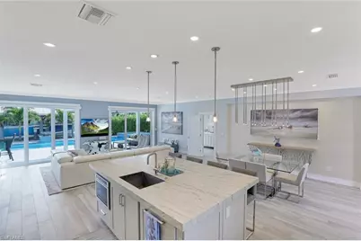 180 Channel Dr, Naples, FL 34108 - Photo 14