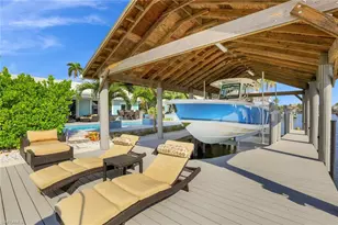 180 Channel Dr, Naples, FL 34108 - Photo 32