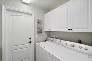 2246 Oxford Ridge Cir, Lehigh Acres, FL 33973 - Photo 34