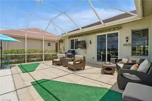 2246 Oxford Ridge Cir, Lehigh Acres, FL 33973 - Photo 36