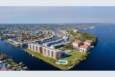 4260 SE 20th Pl #4260, Cape Coral, FL 33904 - Photo 4