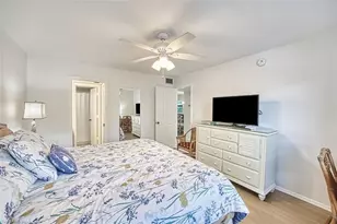 600 Neapolitan Way, Naples, FL 34103 - Photo 24