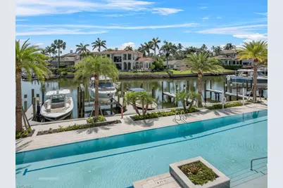 1820 Gulf Shore Blvd N #202, Naples, FL 34102 - Photo 10