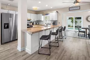 698 99th Ave N, Naples, FL 34108 - Photo 8