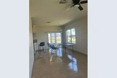 17 NE 11th Ln, Cape Coral, FL 33909 - Photo 8