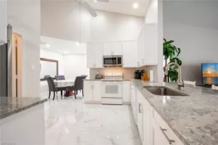 624 Lambton Ln, Naples, FL 34104 - Photo 6