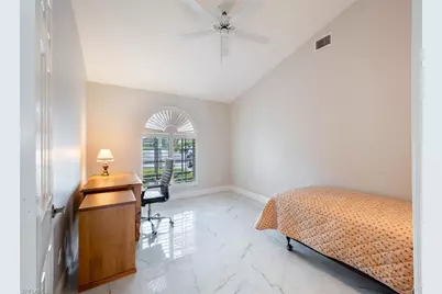 624 Lambton Ln, Naples, FL 34104 - Photo 18