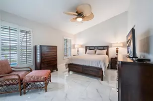 624 Lambton Ln, Naples, FL 34104 - Photo 12