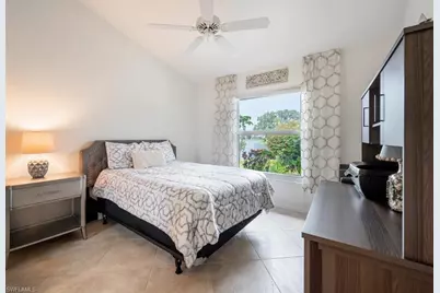 626 Lambton Ln, Naples, FL 34104 - Photo 12