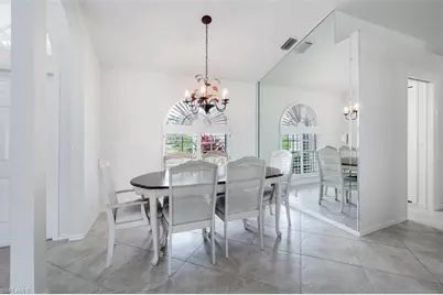 626 Lambton Ln, Naples, FL 34104 - Photo 4