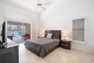 626 Lambton Ln, Naples, FL 34104 - Photo 8