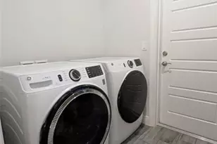 311 SE 14th St, Cape Coral, FL 33990 - Photo 12