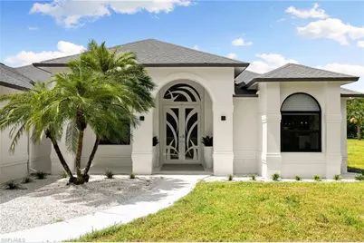 221 10th St SE, Naples, FL 34117 - Photo 34