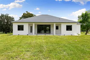 221 10th St SE, Naples, FL 34117 - Photo 38