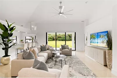 221 10th St SE, Naples, FL 34117 - Photo 4