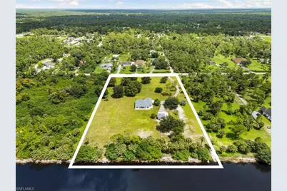 221 10th St SE, Naples, FL 34117 - Photo 46