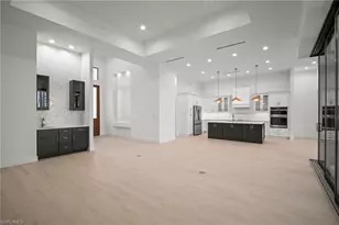 25400 Divot Dr, Bonita Springs, FL 34135 - Photo 4