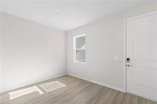 1719 NE 26th St, Cape Coral, FL 33909 - Photo 2