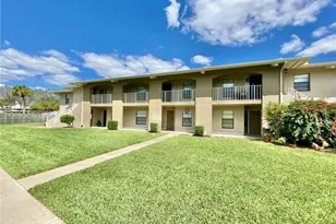 145 Cypress Way E, Naples, FL 34110 - Photo 1