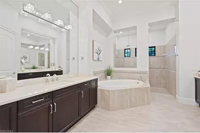 4249 Deephaven Ln, Naples, FL 34119 - Photo 14