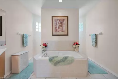 2010 SE 13th Ter, Cape Coral, FL 33990 - Photo 24