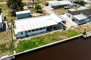 5012 Sandpiper Dr, Saint James City, FL 33956 - Photo 4