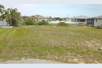 1253 NW 39th Ave, Cape Coral, FL 33993 - Photo 10