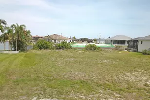 1253 NW 39th Ave, Cape Coral, FL 33993 - Photo 10