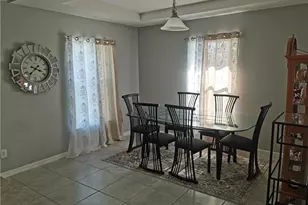 2116 NE 5th Pl, Cape Coral, FL 33909 - Photo 12